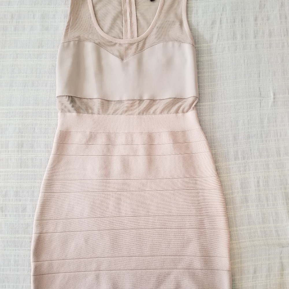 2B Bebe Dress (Light Mauve) Size: L